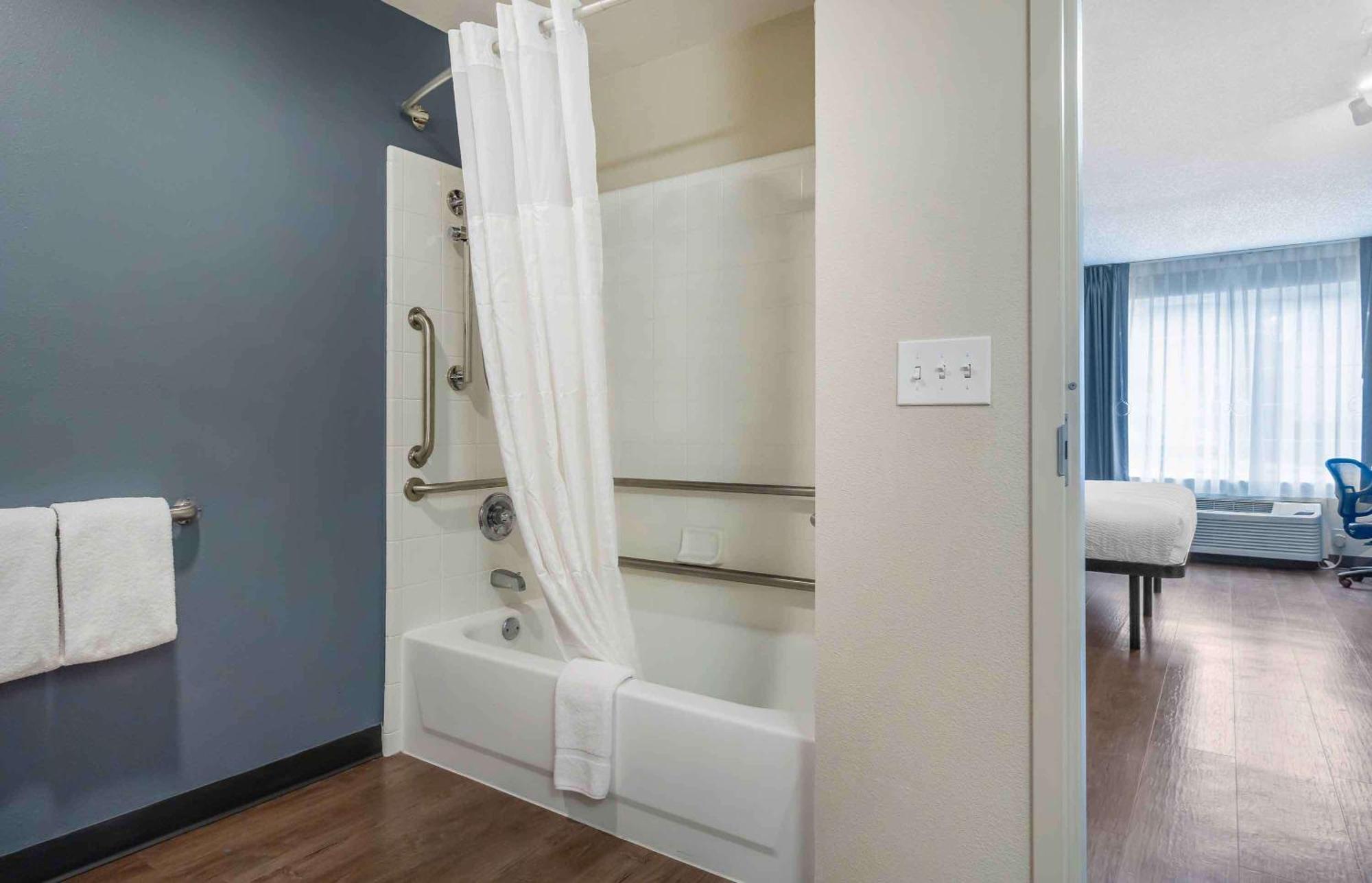 Extended America - Seattle - Redmond Hotel 2*